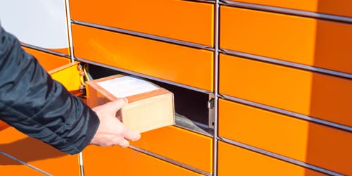 Bestelle die BitBox02 Hardware-Wallet, ohne deine Adresse preiszugeben.