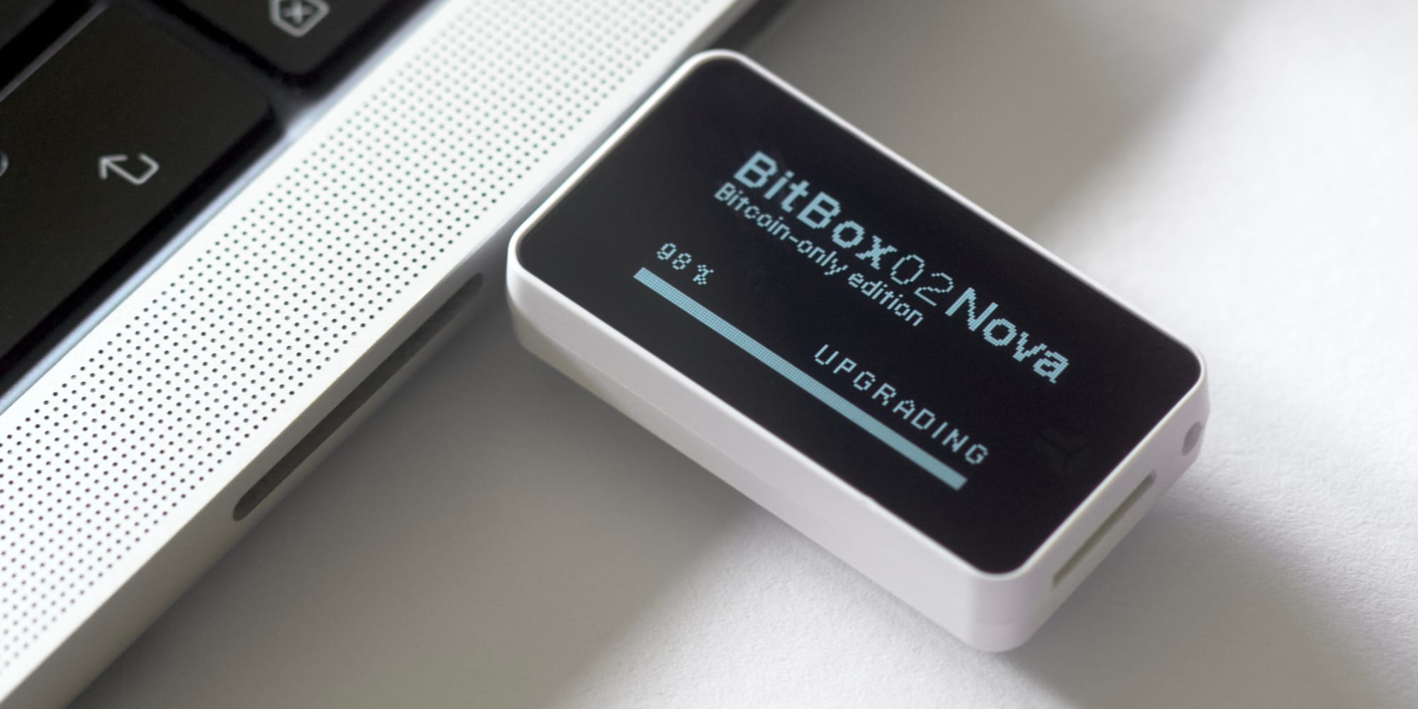 Actualizaciones de firmware en la era de la IA: Mantenerse al día importa más que nunca